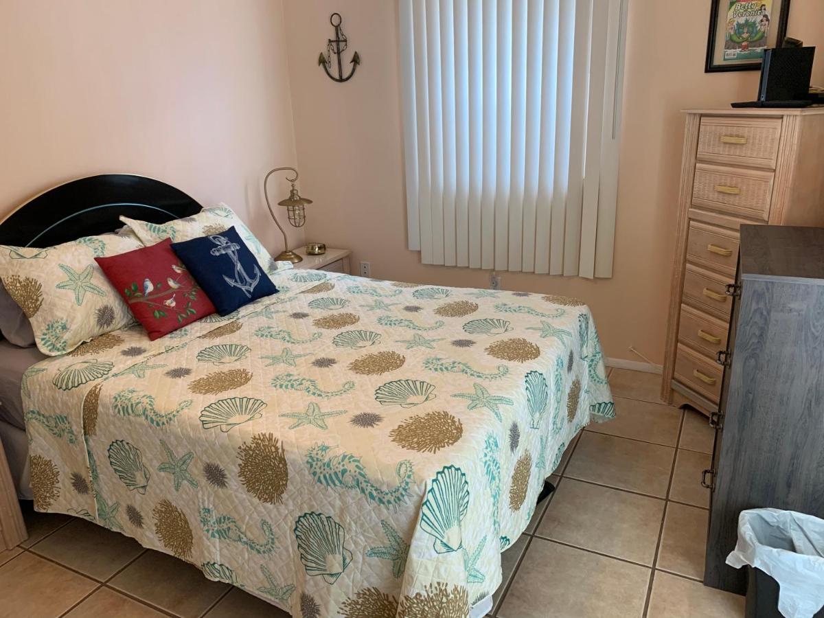 Michaels -Beachside Bungalows St. Pete Beach Dış mekan fotoğraf